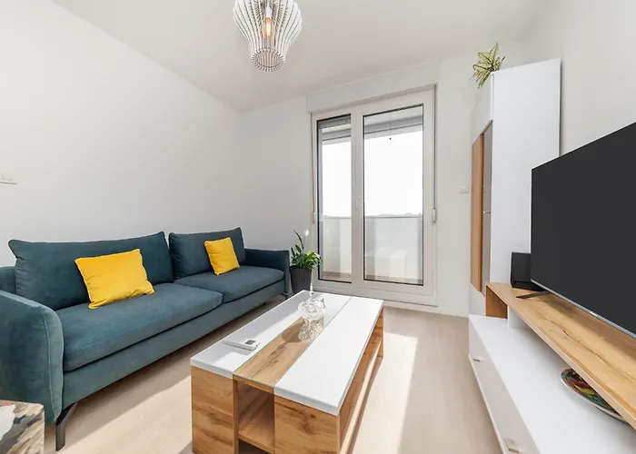 Vibes By Belmont Realty * Zadar