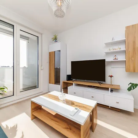 Vibes By Belmont Realty Апартаменты *
